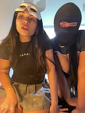 Snapshot of sc4ry_girl1 chatting on 02/18/25, 03:42 sc4ry girl1 online show from 02/18/25, 03:42