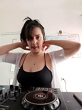 Tiramisu89 online show from 04/22/26, 09:05