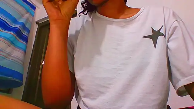 Snapshot of perverted_couple_- chatting on 12/13/24, 05:10 perverted couple - online show from 12/13/24, 05:10