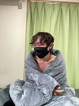 Snapshot of UKI06 chatting on 12/11/24, 05:10 UKI06 online show from 12/11/24, 05:10