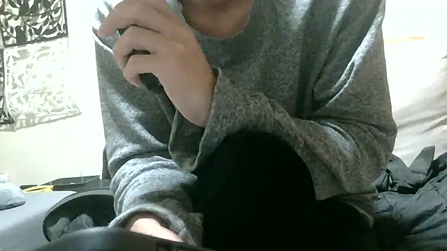 Snapshot of UKI06 chatting on 03/14/25, 05:35 UKI06 online show from 03/14/25, 05:35