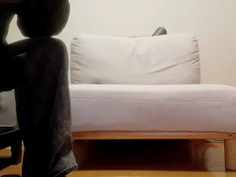 Snapshot of UKI06 chatting on 11/20/25, 12:49 UKI06 online show from 11/20/25, 12:49