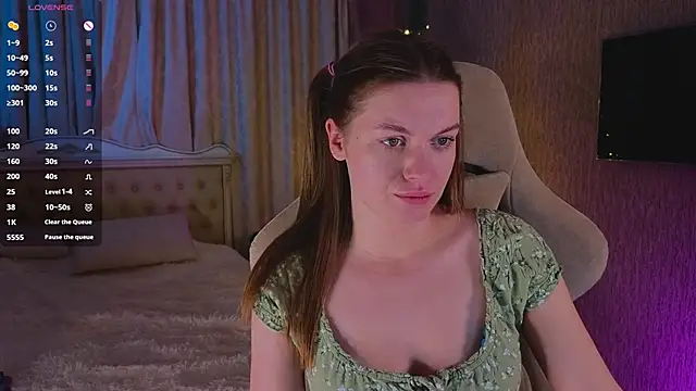 Lovella Lips online show from 12/23/24, 01:45