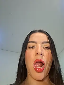 Snapshot of Anal_Luucia chatting on 04/22/26, 12:07 Anal Luucia online show from 04/22/26, 12:07
