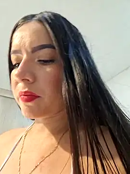 Snapshot of Anal_Luucia chatting on 04/25/26, 12:41 Anal Luucia online show from 04/25/26, 12:41