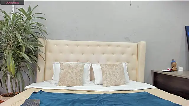 kieran derek online show from 10/10/25, 03:16