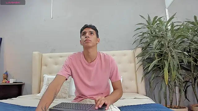 kieran derek online show from 10/16/25, 03:29