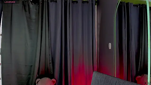 gatitavenecis online show from 02/07/25, 05:29