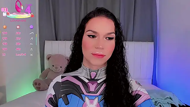 Snapshot of gatitavenecis chatting on 02/04/26, 01:44 gatitavenecis online show from 02/04/26, 01:44