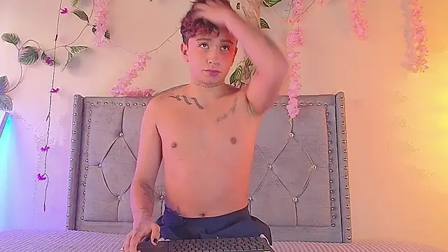 daimond 01 online show from 11/14/25, 07:01