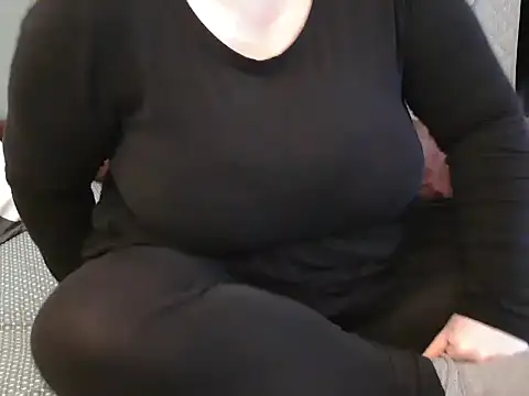 MarthaBriest online show from 03/04/25, 06:37