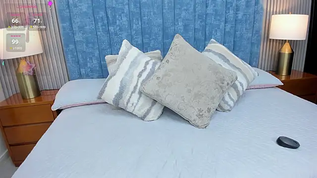 pretty sunlight  online show from 09/11/25, 01:28