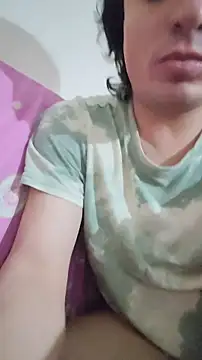 Snapshot of Joealex- chatting on 06/17/26, 06:38 Joealex- online show from 06/17/26, 06:38
