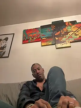 Snapshot of ydejarde chatting on 01/28/25, 02:10 ydejarde online show from 01/28/25, 02:10