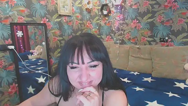 Snapshot of SusanLaNice chatting on 01/22/25, 11:23 SusanLaNice online show from 01/22/25, 11:23