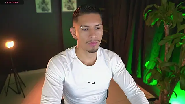 Aaronfox x online show from 04/19/26, 01:05