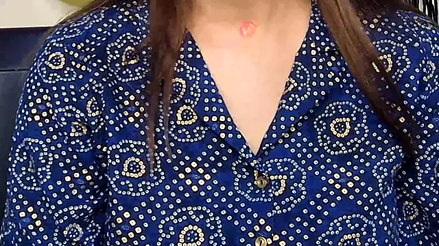 MIss-Naina online show from 11/04/25, 07:51