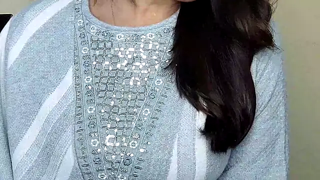 MIss-Naina online show from 12/22/25, 09:17