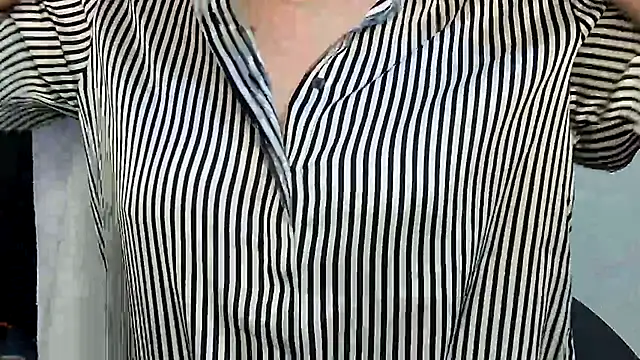 Snapshot of MIss-Naina chatting on 04/13/26, 07:47 MIss-Naina online show from 04/13/26, 07:47