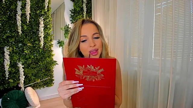 VivienCarter online show from 03/20/25, 07:03