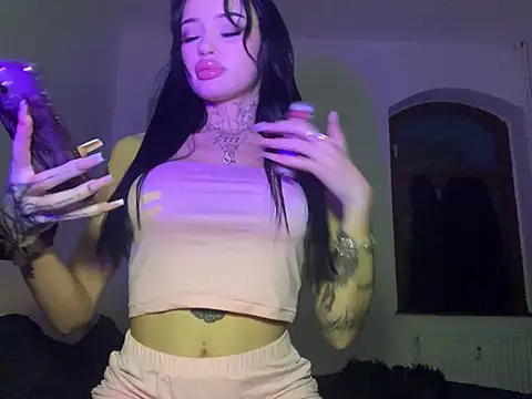 madelinexx online show from 01/08/25, 04:33