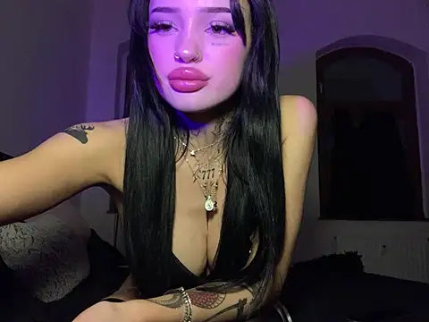 madelinexx online show from 01/08/25, 09:12