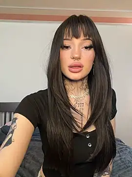 madelinexx online show from 04/10/26, 09:03