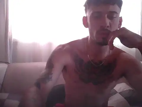 Snapshot of jonypijon222 chatting on 01/12/25, 06:05 jonypijon222 online show from 01/12/25, 06:05