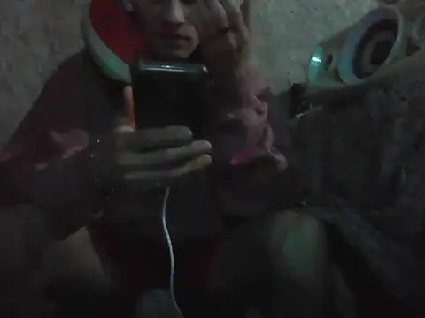 Snapshot of jonypijon222 chatting on 11/10/25, 04:33 jonypijon222 online show from 11/10/25, 04:33