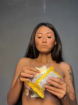 thai-dreamgirl online show from 01/11/26, 11:15