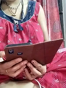 miss-Riy online show from 04/25/26, 04:37