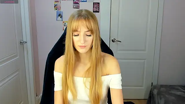 Snapshot of Stacy_River chatting on 12/23/24, 08:22 Stacy River online show from 12/23/24, 08:22