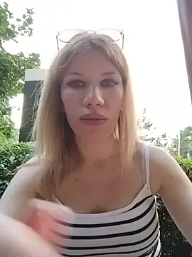 EvaRush online show from 06/22/26, 05:54