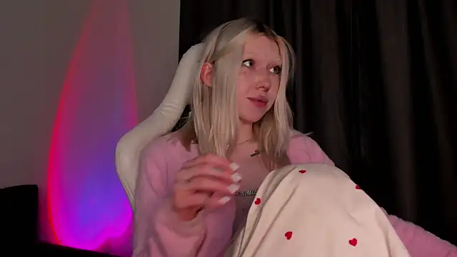 takeyourmolly online show from 12/14/24, 04:31