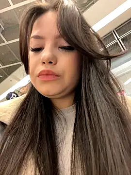 Chloe  Moon online show from 12/17/25, 02:23