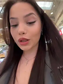 Chloe  Moon online show from 04/22/26, 02:07