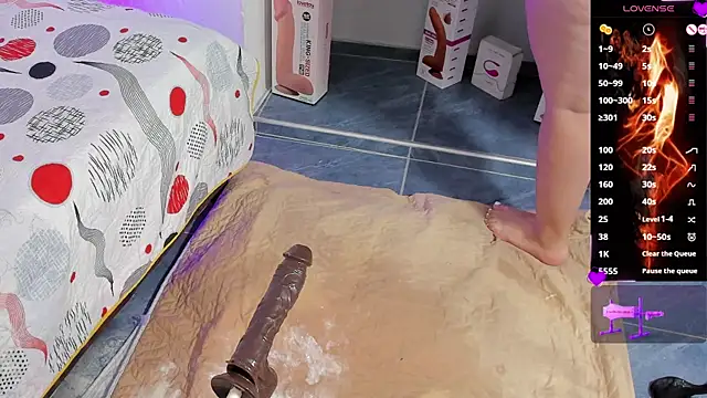 Snapshot of naireth_curves chatting on 12/30/24, 03:25 naireth curves online show from 12/30/24, 03:25