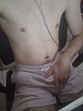 Snapshot of OliverWtdh chatting on 02/23/26, 04:59 OliverWtdh online show from 02/23/26, 04:59