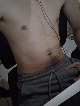 Snapshot of OliverWtdh chatting on 03/30/26, 05:47 OliverWtdh online show from 03/30/26, 05:47