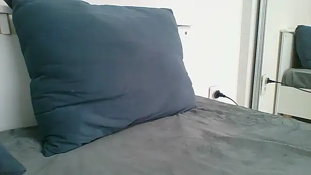 Emma 99 online show from 06/14/26, 07:21