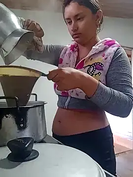 Snapshot of sariitha_sw chatting on 01/12/25, 11:07 sariitha sw online show from 01/12/25, 11:07