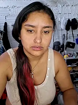 Snapshot of sariitha_sw chatting on 06/16/26, 03:03 sariitha sw online show from 06/16/26, 03:03