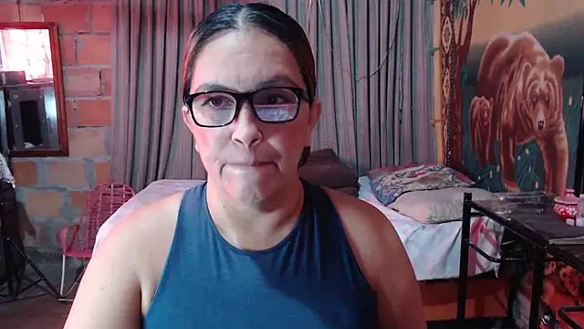 Snapshot of mom_son_dirty chatting on 05/03/26, 12:22 mom son dirty online show from 05/03/26, 12:22