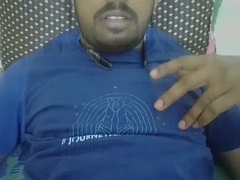 Snapshot of ballandnuts chatting on 02/01/26, 01:42 ballandnuts online show from 02/01/26, 01:42