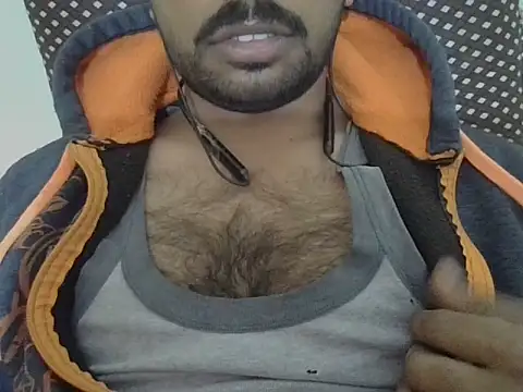 Snapshot of ballandnuts chatting on 02/16/26, 04:03 ballandnuts online show from 02/16/26, 04:03