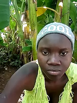 Snapshot of Black_juicy24 chatting on 01/05/25, 12:10 Black juicy24 online show from 01/05/25, 12:10