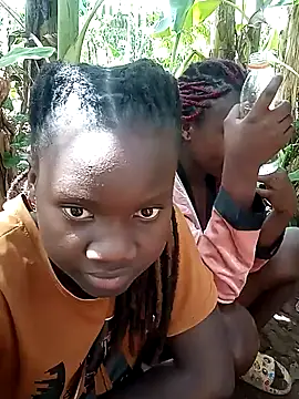 Snapshot of Black_juicy24 chatting on 01/17/25, 11:17 Black juicy24 online show from 01/17/25, 11:17