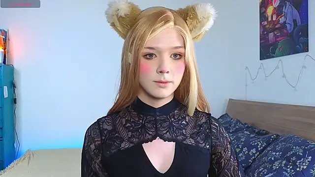  yourFoxy  online show from 09/19/25, 01:01