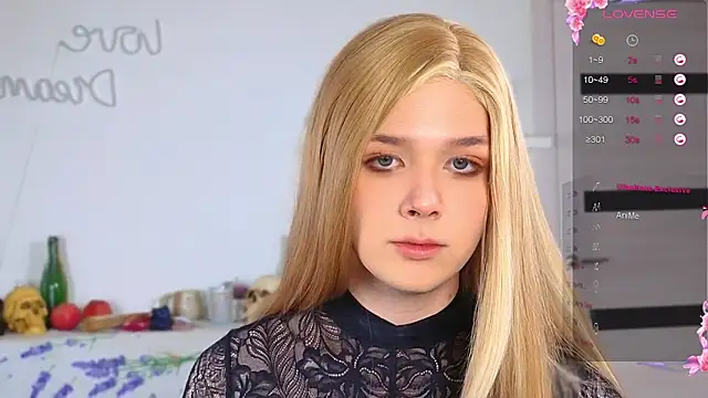  yourFoxy  online show from 11/07/25, 06:08