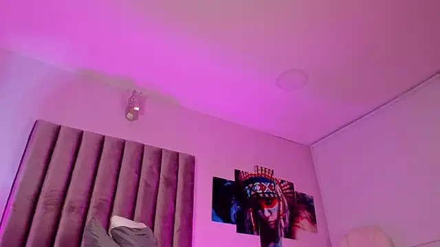 Isabella Flowers online show from 07/07/26, 06:47